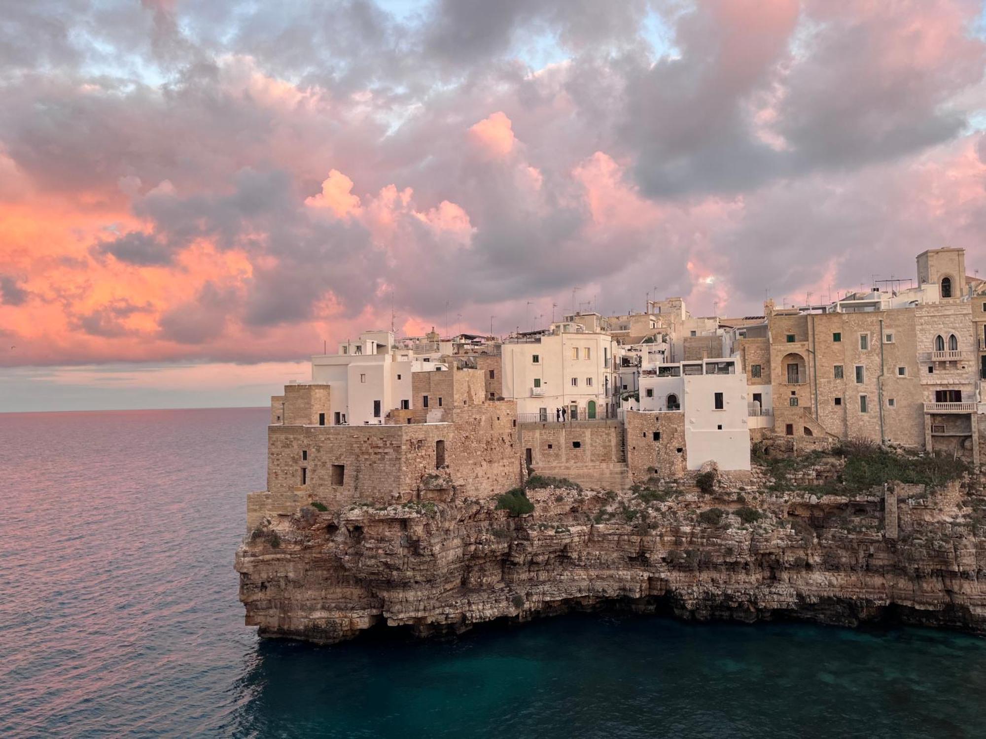 Orange Dream Hotel Polignano a Mare Exterior photo